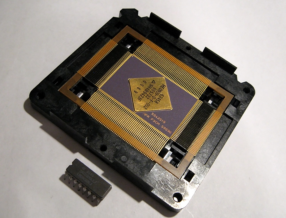 FSCM HE0909 Computer Chip